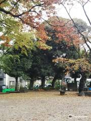 Tsukinomiya Park