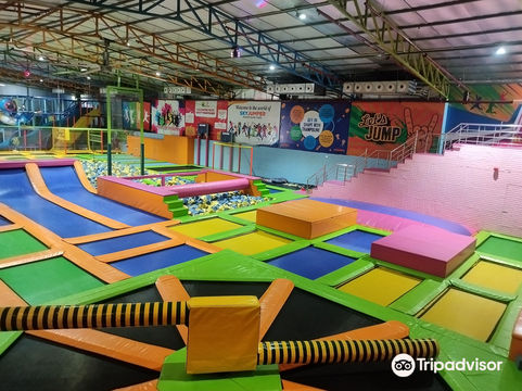 SkyJumper Trampoline and Amusement Park