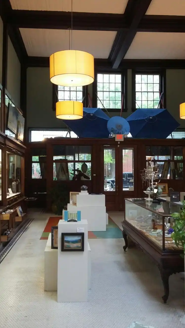 Hotels near Fine Art at Baxters