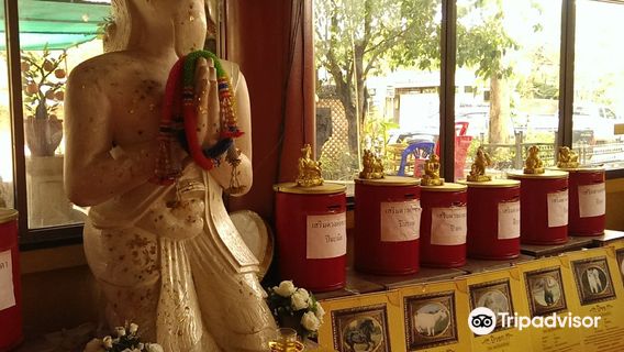 Wat Bo Samsaen, Kamphaeng Phet Town: Temple of the Golden Reclining Buddha