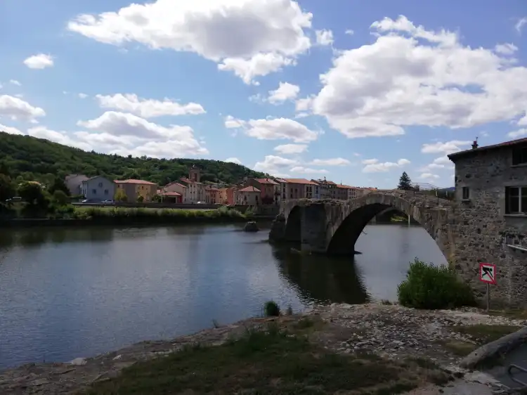 Hôtels à : Brives-Charensac