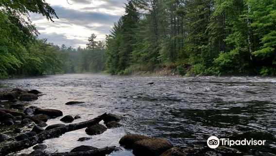 Samuel de Champlain Provincial Park