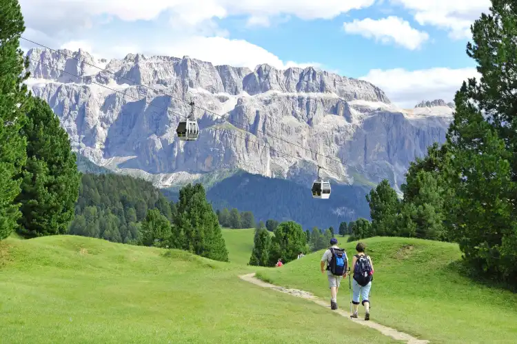 Hotels in Selva