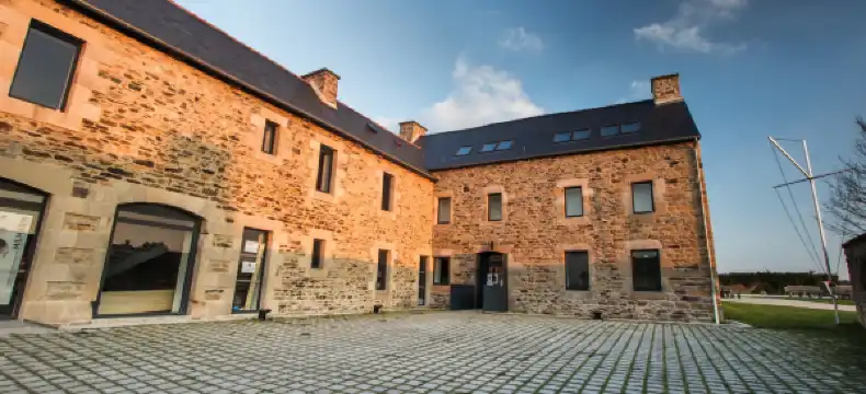 Hotels in Ploubazlanec