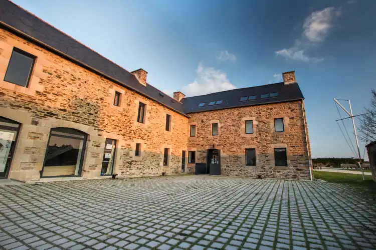 Hôtels à : Ploubazlanec