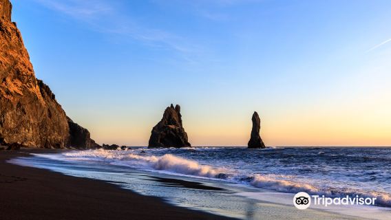 Iceland South Coast + Crashed DC 3 Plane Tour (Solheimajokull/waterfalls)