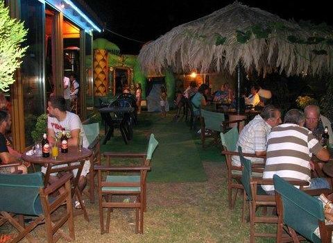 Zeus Bar