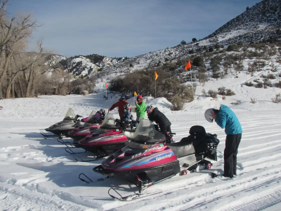 Hotels near High Canyon Adventures