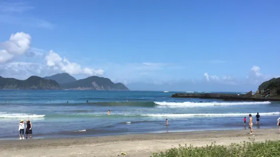 Hatozu Beach