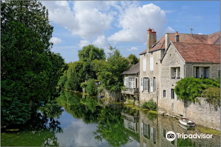 Castle of Noyers-sur-Serein