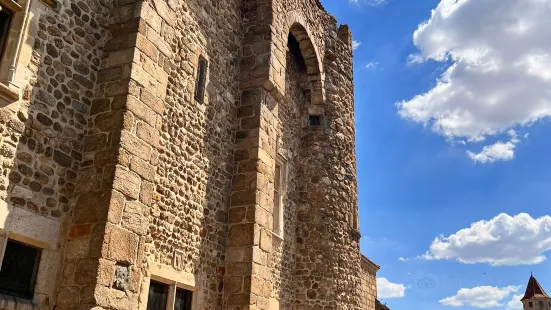 Abbaye Benedictine de Charlieu