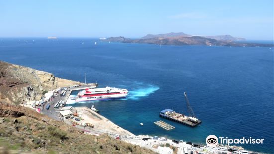 Athinios Ferry Port