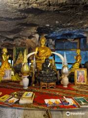 Praya-Nakarach Cave Temple