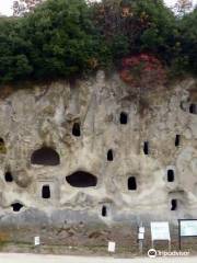 Takio Hakketsu Caves