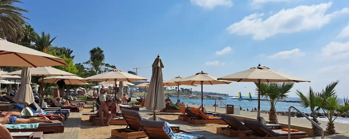 Hotels near Alykes Beach