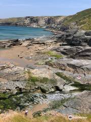 Trebarwith Strand Beach