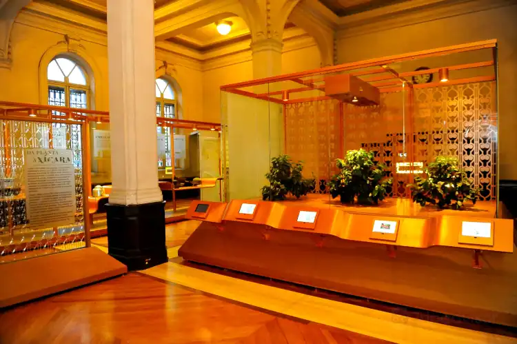 Các khách sạn gần Coffee Museum