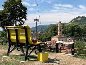 Big Bench #28 - Ceva