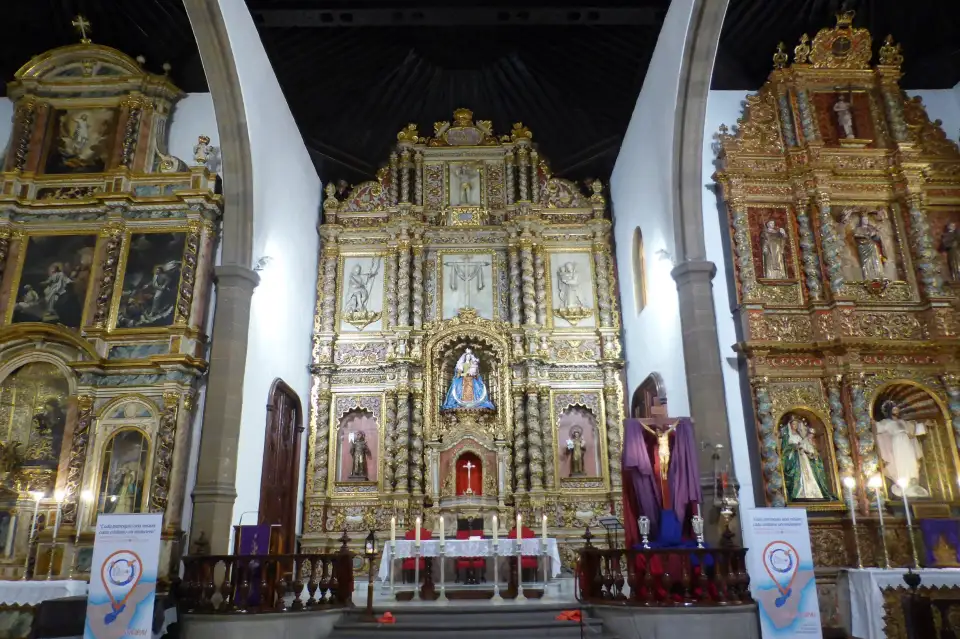 1_Iglesia de Nuestra Senora de la Pena Francia