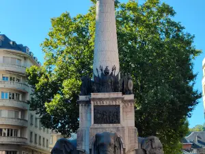 La Fontaine des Elephants (Fountain of Elephants)