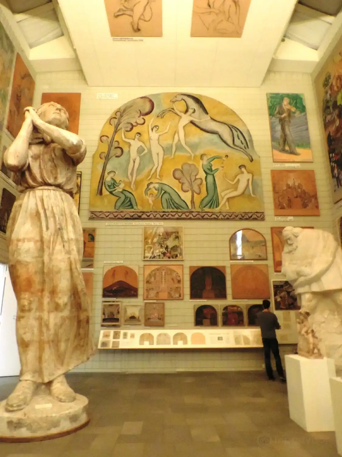 Hotels near Museum of Sketches