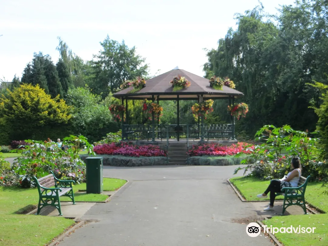 4_Queens Park