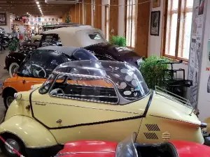 Automobile and Road Museum Mobilia