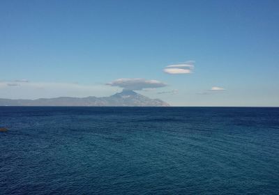 哈爾基季基半島