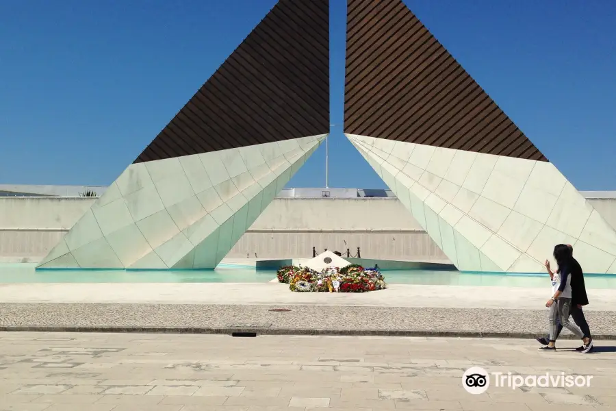 Monument to the Overseas Combatants