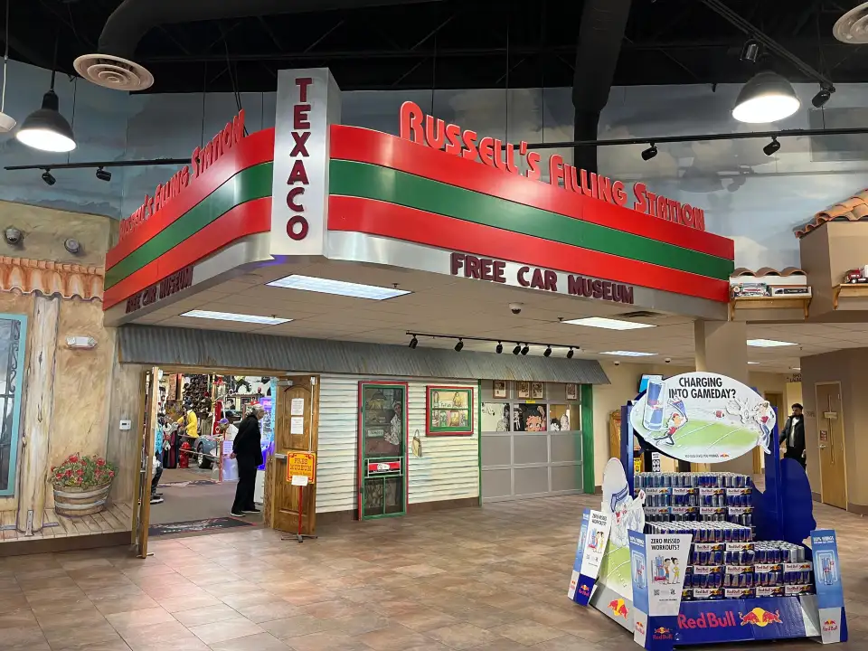 1_Russell's Truck & Travel Center