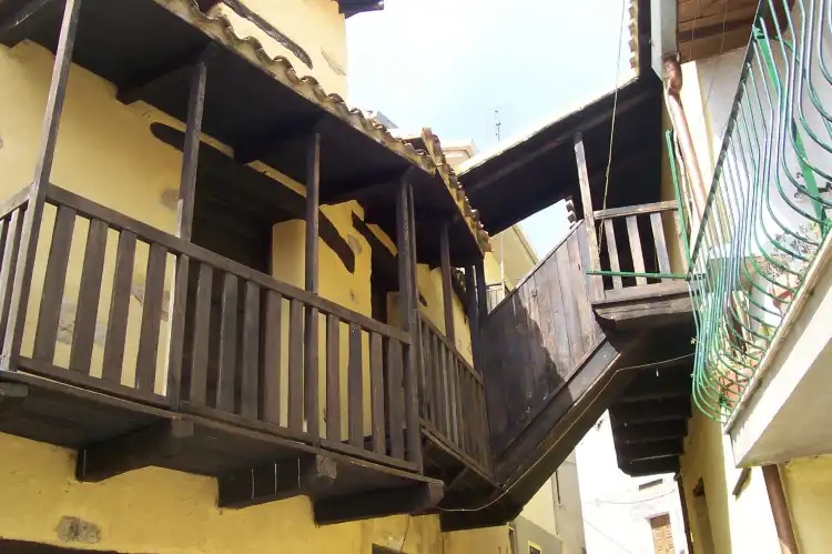 Hotels in Tonara