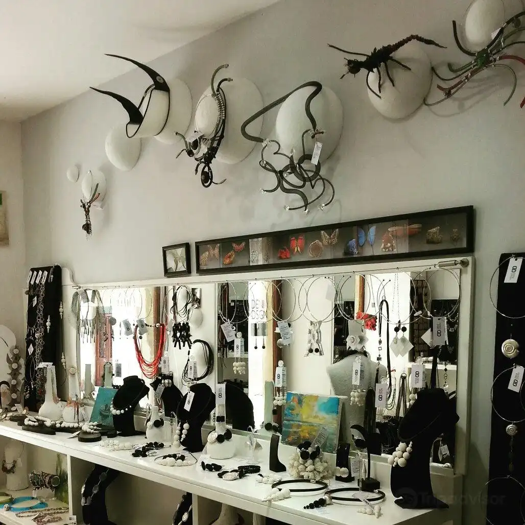 Hotels near Deni Design