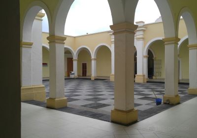 Ceramic Museum (Museo Regional de la Ceramica)