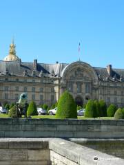 Esplanade des Invalides