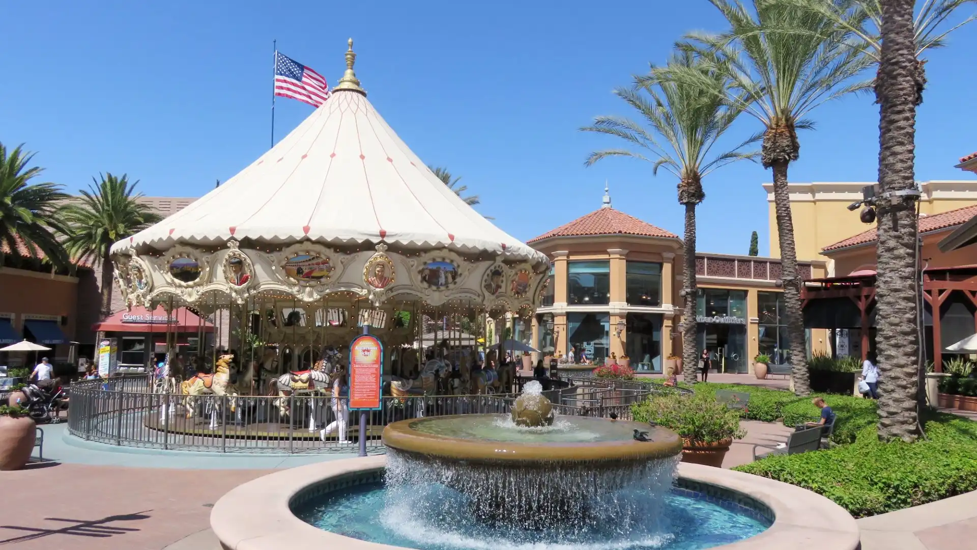 Hotels near Spectrum SunWheel