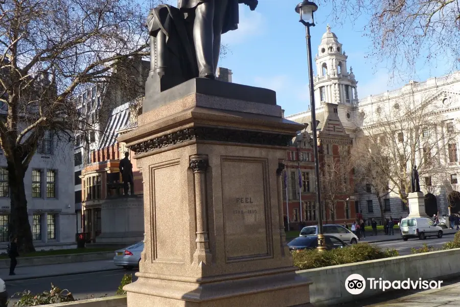 Sir Robert Peel Statue