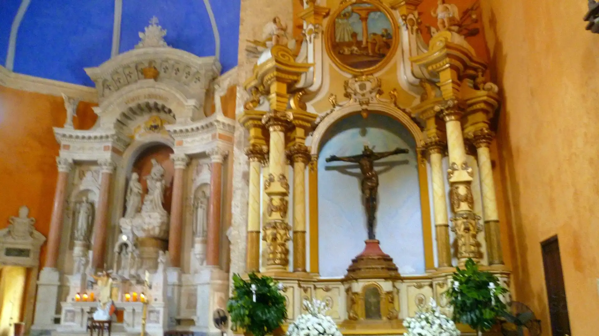 Hotels near Church of Santo Domingo