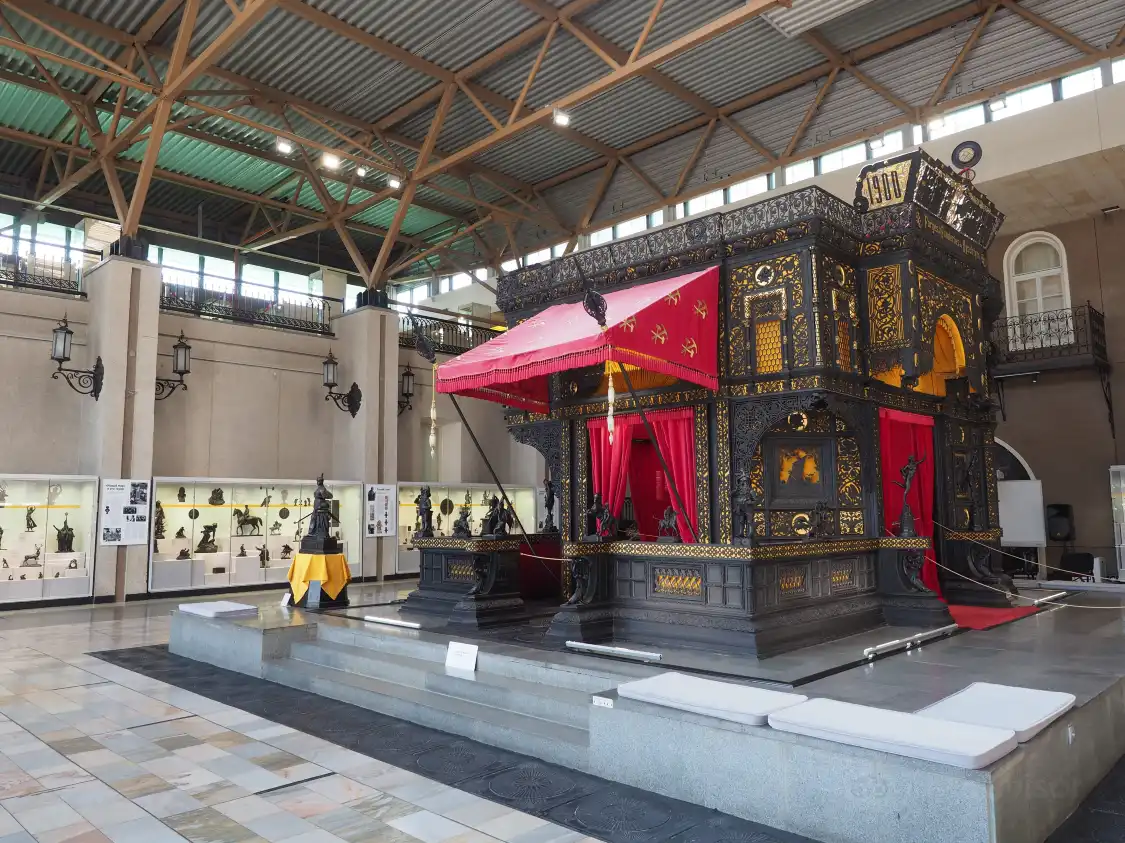 藝術博物館附近的飯店