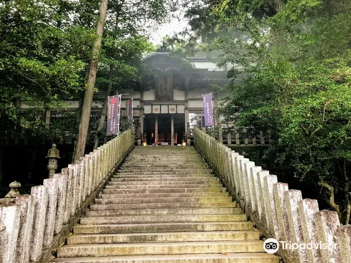 敢國神社