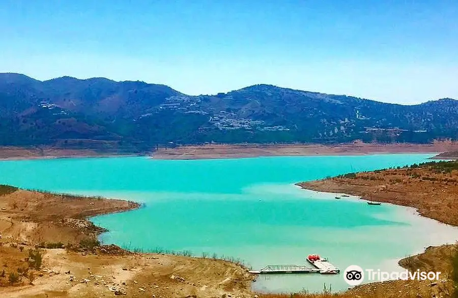 Lake Vinuela