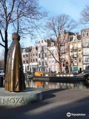 Spinoza Monument