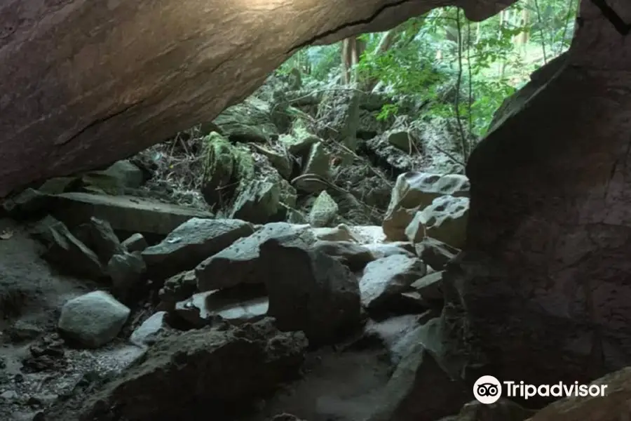 考邁卡維洞穴