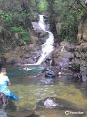 Curug Priuk, Naga Dan Barong