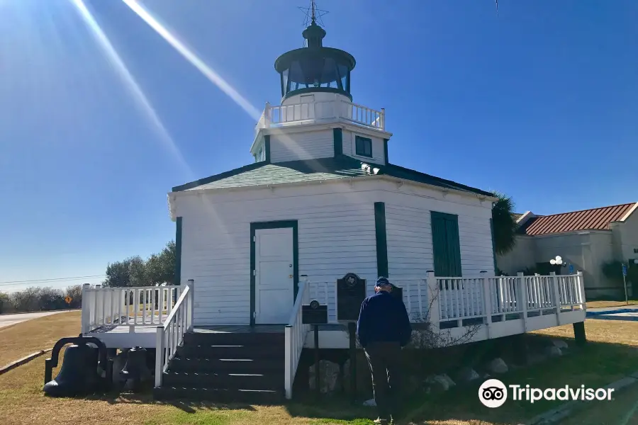 Halfmoon Reef Lighthouse