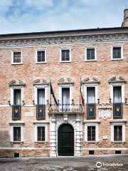 Palazzo Campana