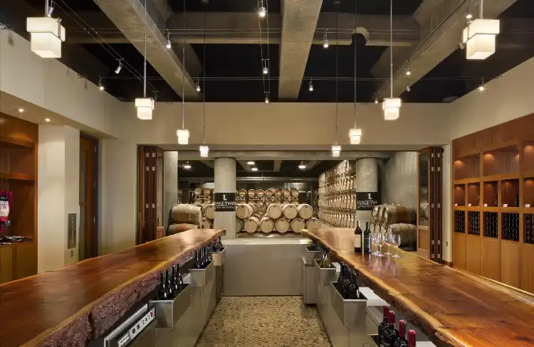 Các khách sạn gần St. Amant Winery