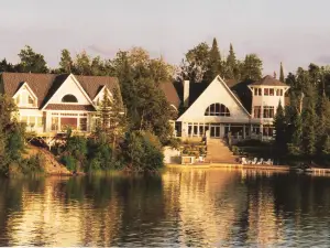 M S Kenora Cruise Boat