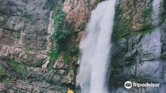 Curug Cimarinjung