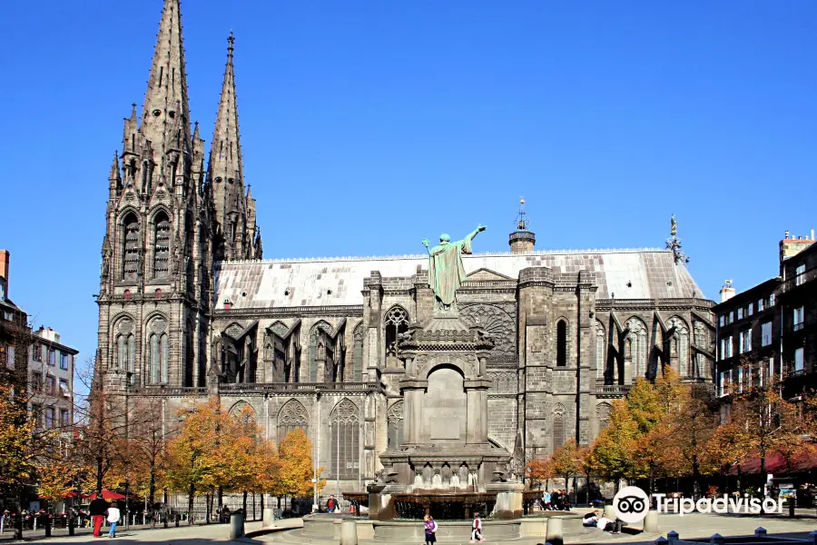 Place de la Victoire