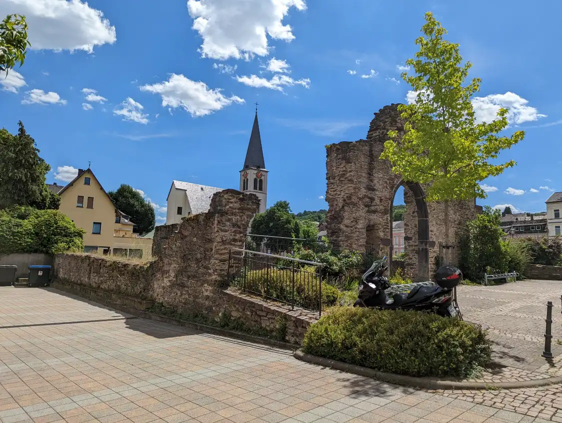 Hotels near Roemer-Kastell "Bodobrica"